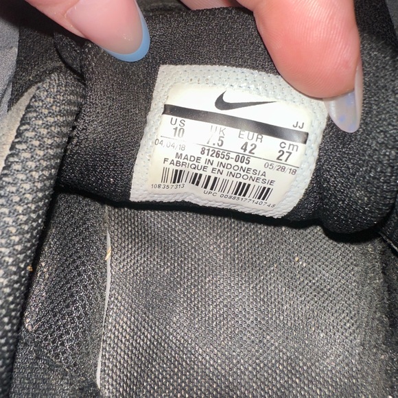 Women’s Nike Tanjun Size 10 - Picture 3 of 3